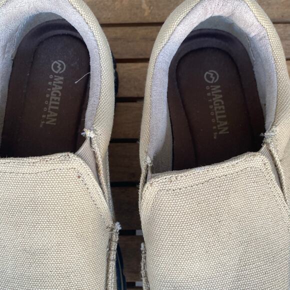 Magellan Outdoors Men’s Beige
 Canvas Slip On Shoe Size 10 NWOB - Picture 3 of 8